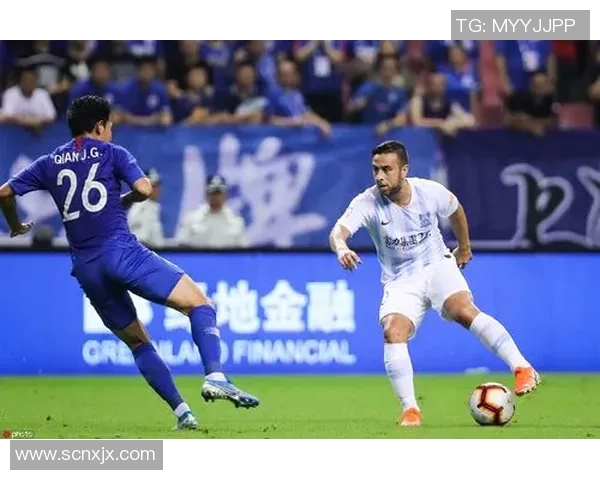 申花与富力激战正酣精彩直播尽在眼前不容错过的足球盛宴