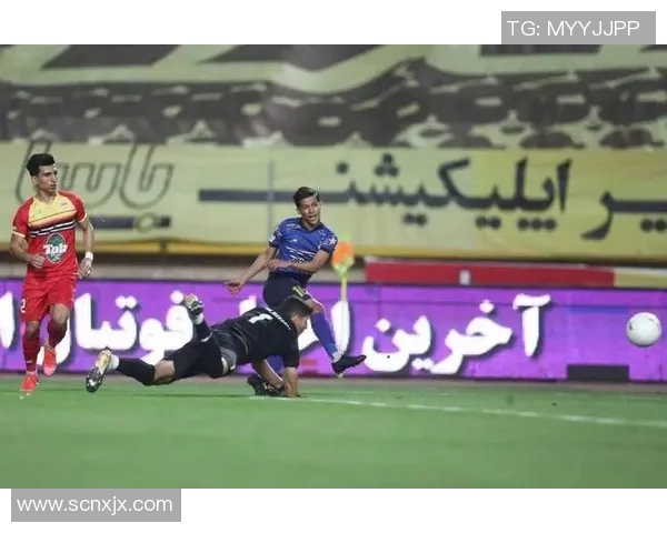 系拉尔与德黑兰独立2018年对决回顾及赛季表现分析