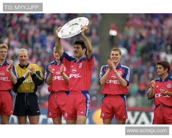 利物浦与利兹联激战正酣谁能在这场对决中笑到最后