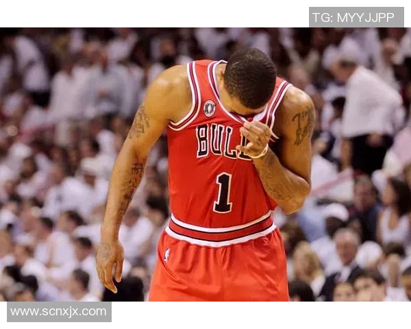 热火与公牛东部决赛第三场激战回顾球员表现与战术分析 热火与公牛东部决赛第三场激战回顾球员表现与战术分析